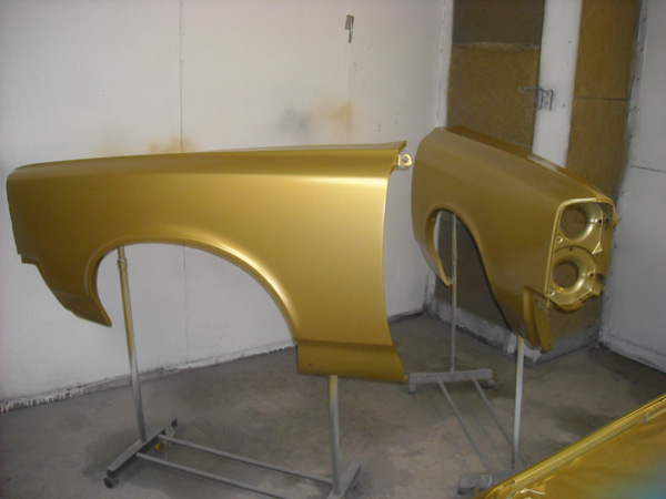 GTO_fenders_in_tiger_gold_basecoat
